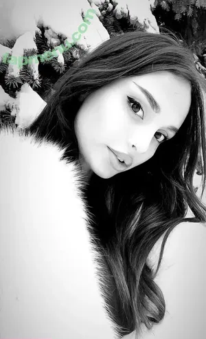 Unrealcobaine / Missa Julia / unrealcobain nude photo #0663