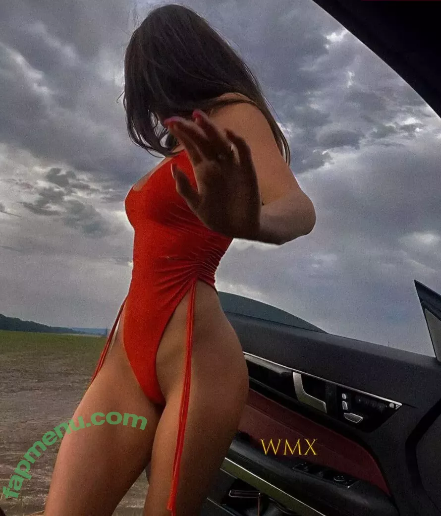 Unrealcobaine nude photo #0075 (Missa Julia / unrealcobain)