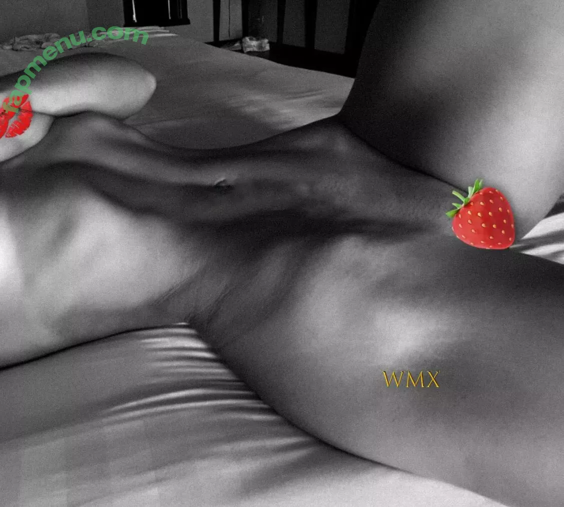 Unrealcobaine nude photo #0188 (Missa Julia / unrealcobain)