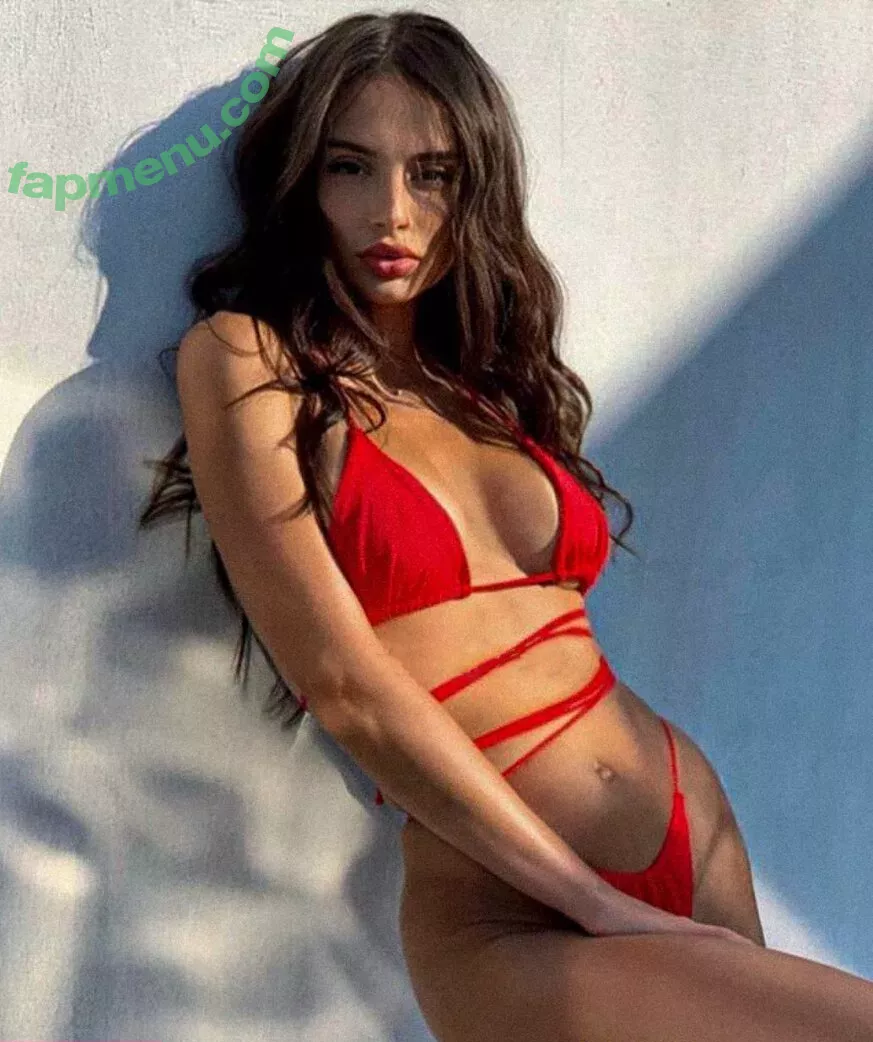 Unrealcobaine nude photo #0290 (Missa Julia / unrealcobain)