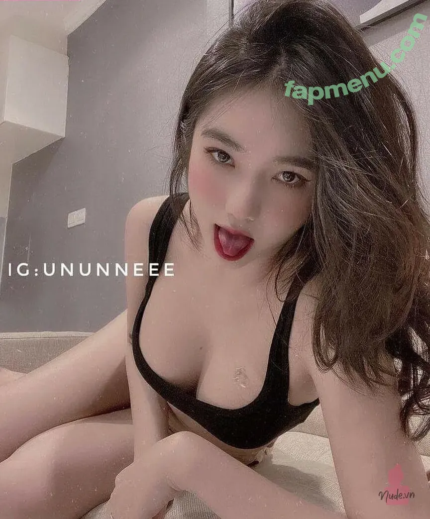 Ununneee nude photo #0040 (Ununneee)