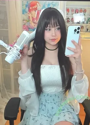 Upminaa nude photo #0292