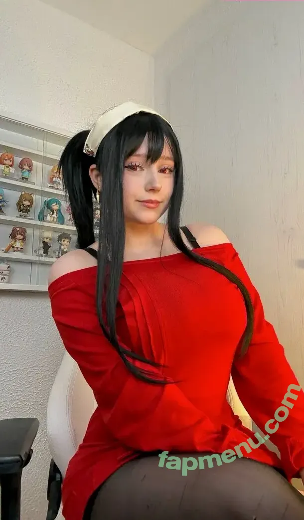 Upminaa nude photo #0015 (Upminaa)