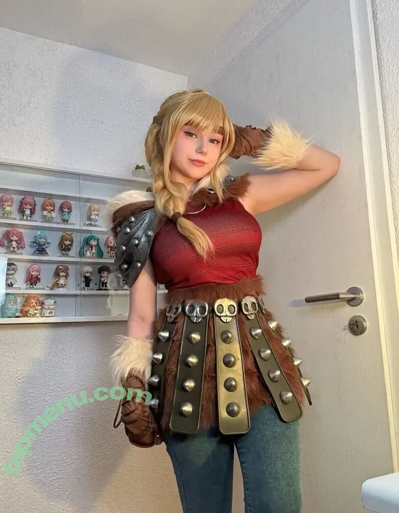 Upminaa nude photo #0124 (Upminaa)