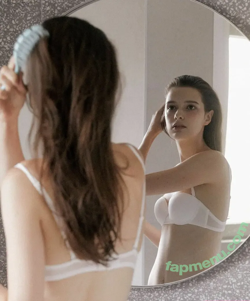 Upminaa nude photo #0224 (Upminaa)