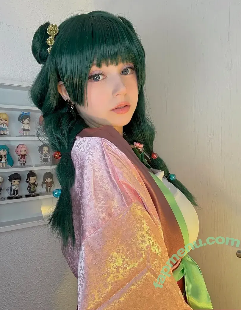 Upminaa nude photo #0300 (Upminaa)