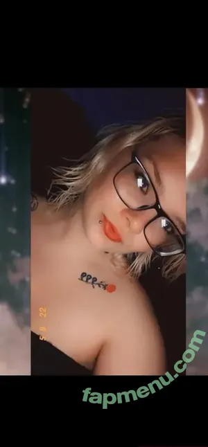  nude photo #0009