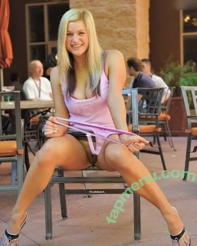 Upskirt - Candids nude photo #0188 (Upskirt - Candids)