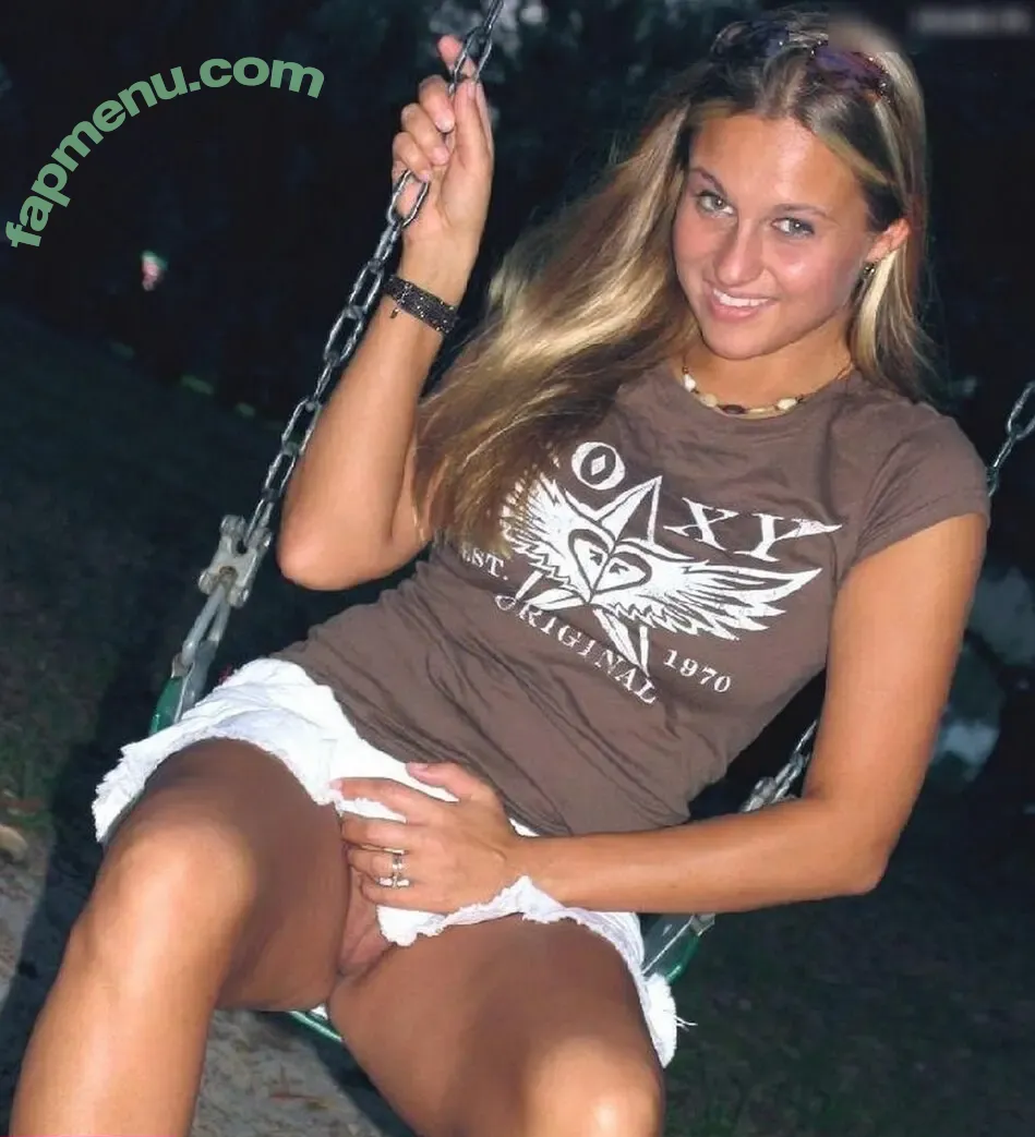 Upskirt - Candids nude photo #0208 (Upskirt - Candids)