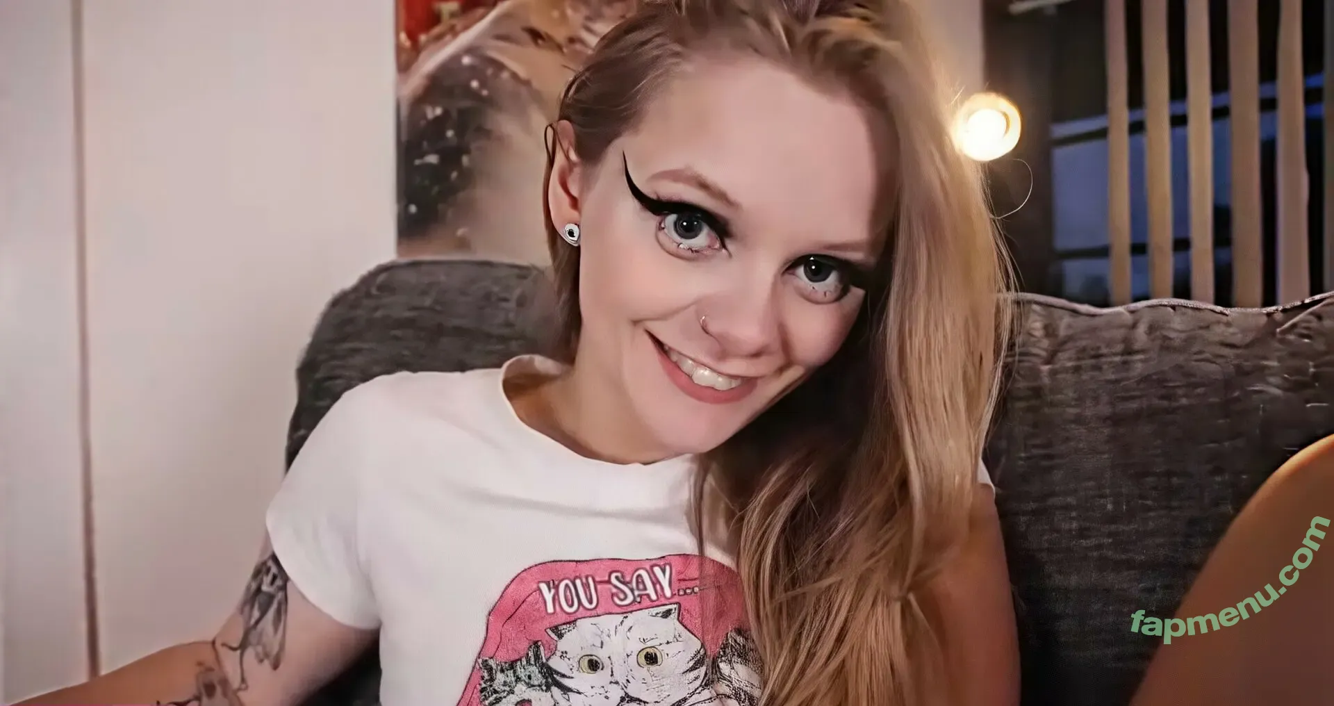 Upskirtjerk nude photo #0089 (Upskirtjerk)