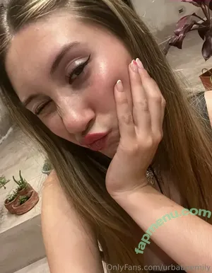 urbabyemily / urfav_emiily nude photo #0006