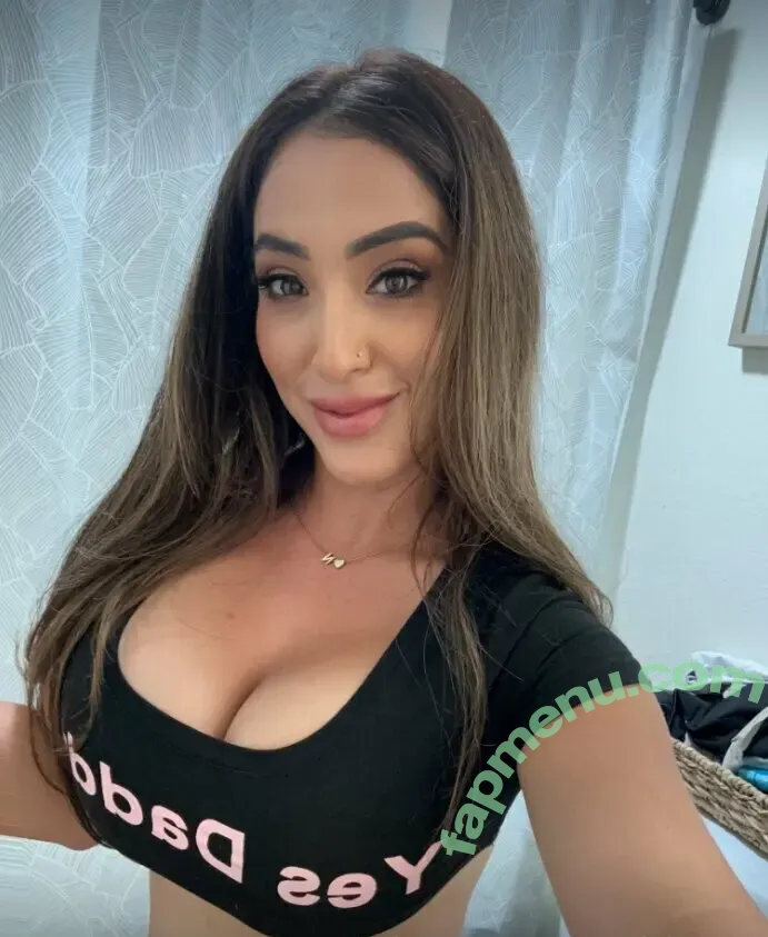 urenviekarina nude photo #0007 (karina_envie)