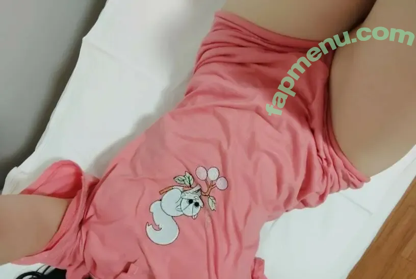 Urevelynn nude photo #0013 (Urevelyn / Urliliparadise / urevelynn__)