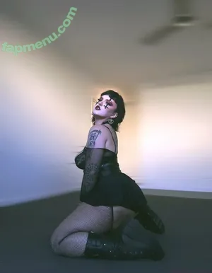  nude photo #0009