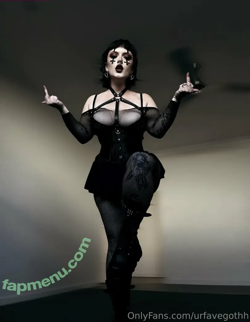 urfavegothh nude photo #0011 (urfavegothh)