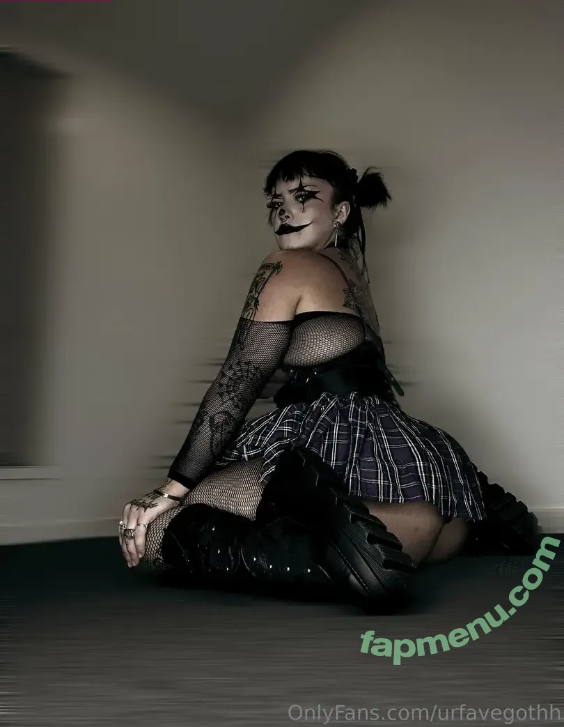 urfavegothh nude photo #0025 (urfavegothh)