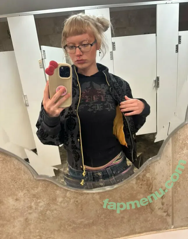 urfavemobih666 nude photo #0006 (urfavemobih666)