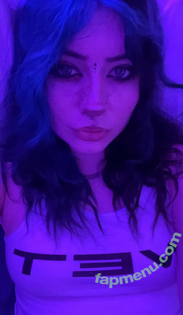 urfavemobih666 nude photo #0011 (urfavemobih666)