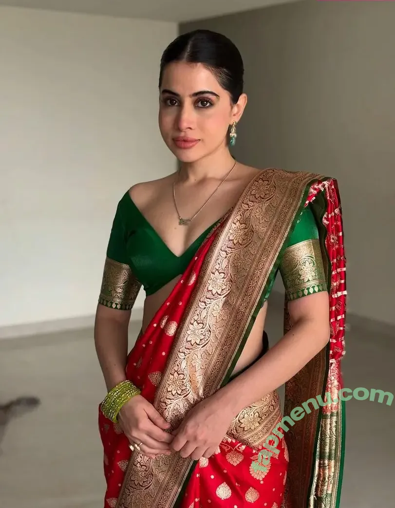 Urfi Javed nude photo #0032 (urf7i)