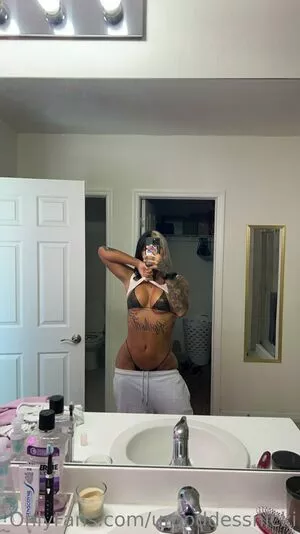 Urgoddessnicki / Ayeohqueenbitch / Ayeohqueennicki / GoddessNicki666 / ayeohqueennickipt2 / wetbynick nude photo #0042