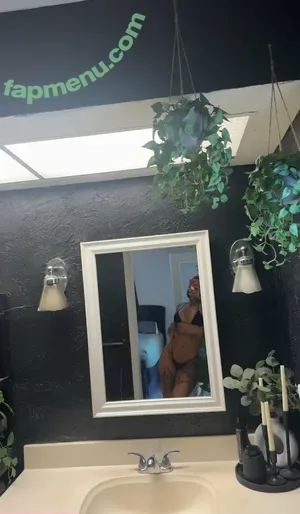 Urgoddessnicki / Ayeohqueenbitch / Ayeohqueennicki / GoddessNicki666 / urgoddessn1 / wetbynick nude photo #0138