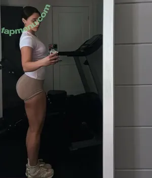 urgymbae / jade / urgymbae1.0 nude photo #0032