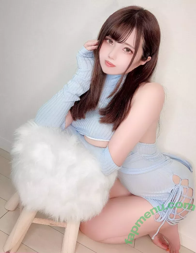 Uri11_27 nude photo #0005 (Uri11_27)
