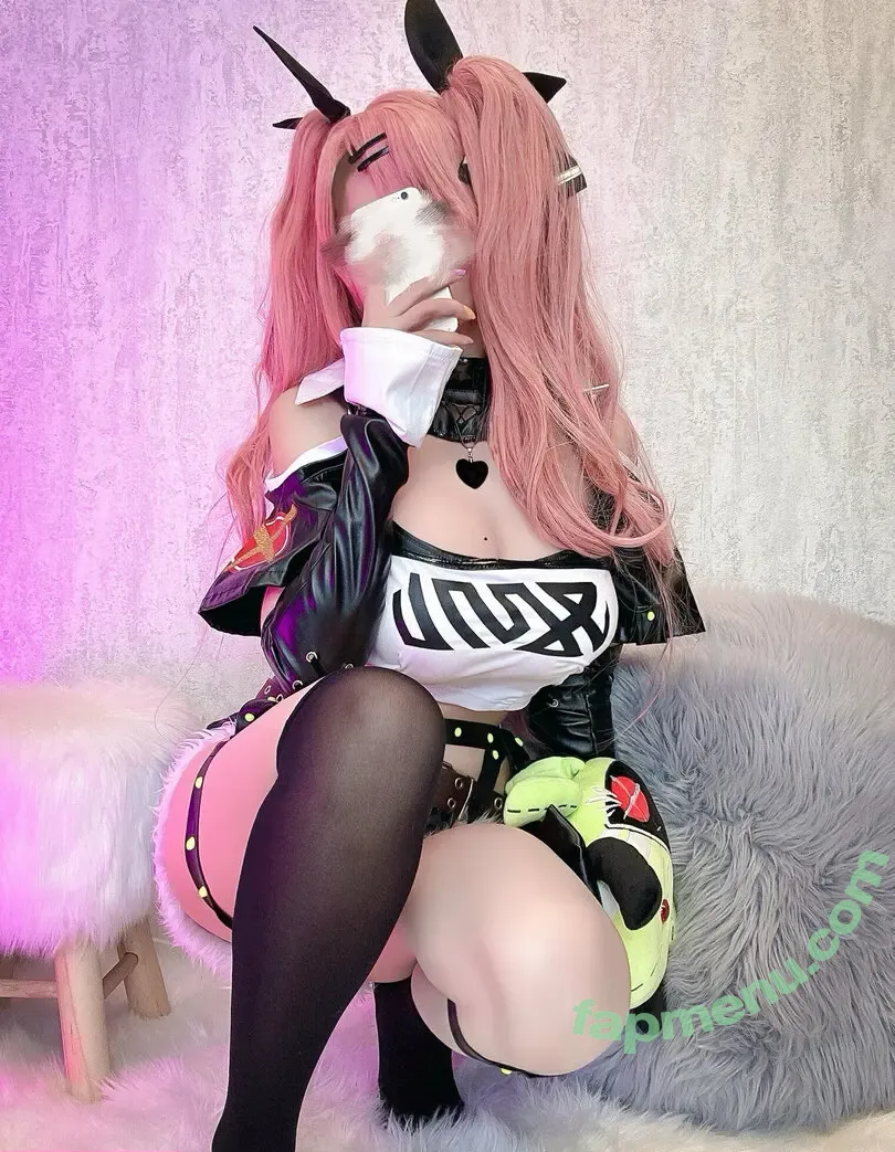 Uri11_27 nude photo #0944 (uri1127)