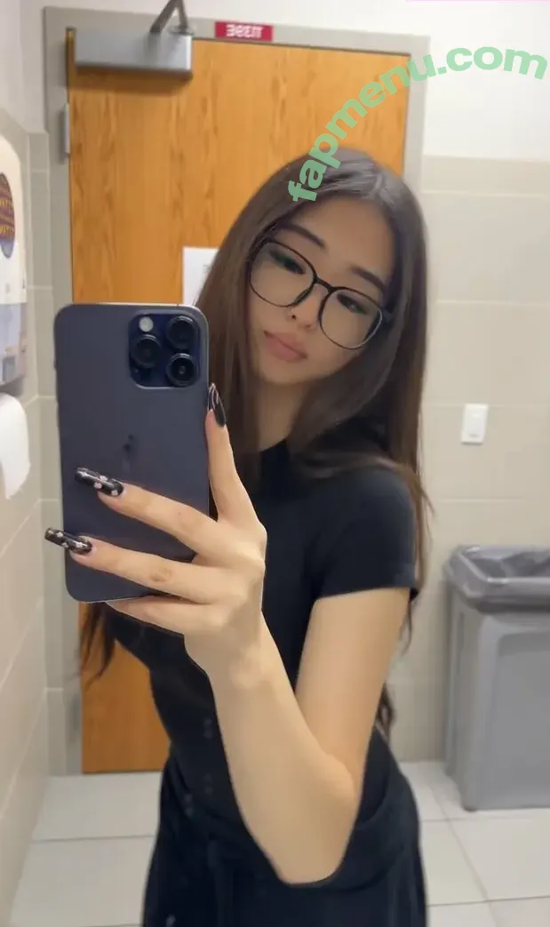 Urlovergirlx nude photo #0002 (urlovergirl._.vanz)