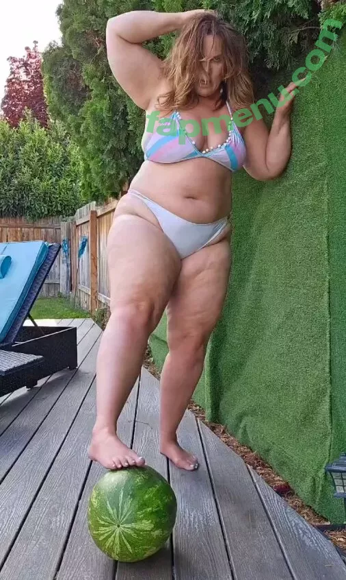 Ursula nude photo #0115 (fantasymilfursula / ursula_brooklyn / ursulasworld / ursulatv)