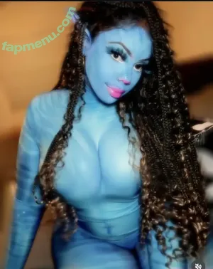 urtr8sh / urtr8sh_ nude photo #0017