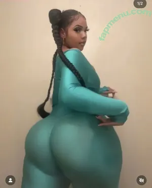 urtr8sh / urtr8sh_ nude photo #0027