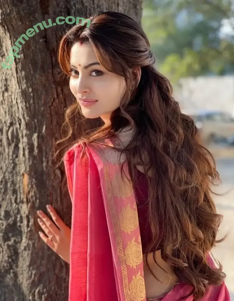 Urvashi Rautela nude photo #0029 (urvashirautela)