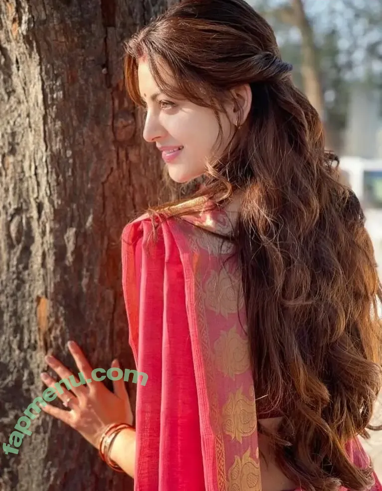 Urvashi Rautela nude photo #0030 (urvashirautela)