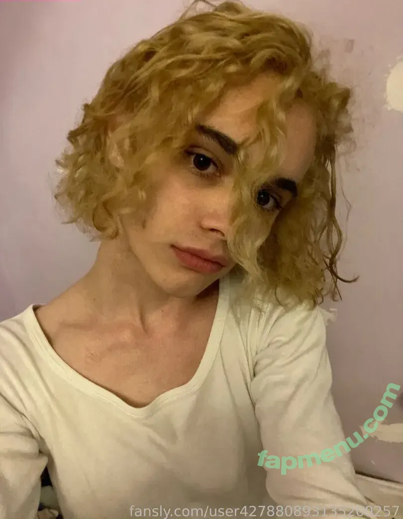 user427880893135200257 nude photo #0046 (user427880893135200257)
