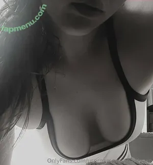  nude photo #0004