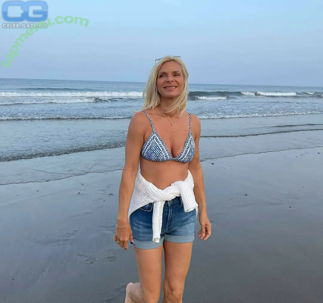Uta Bresan nude photo #0005 (Uta Bresan)