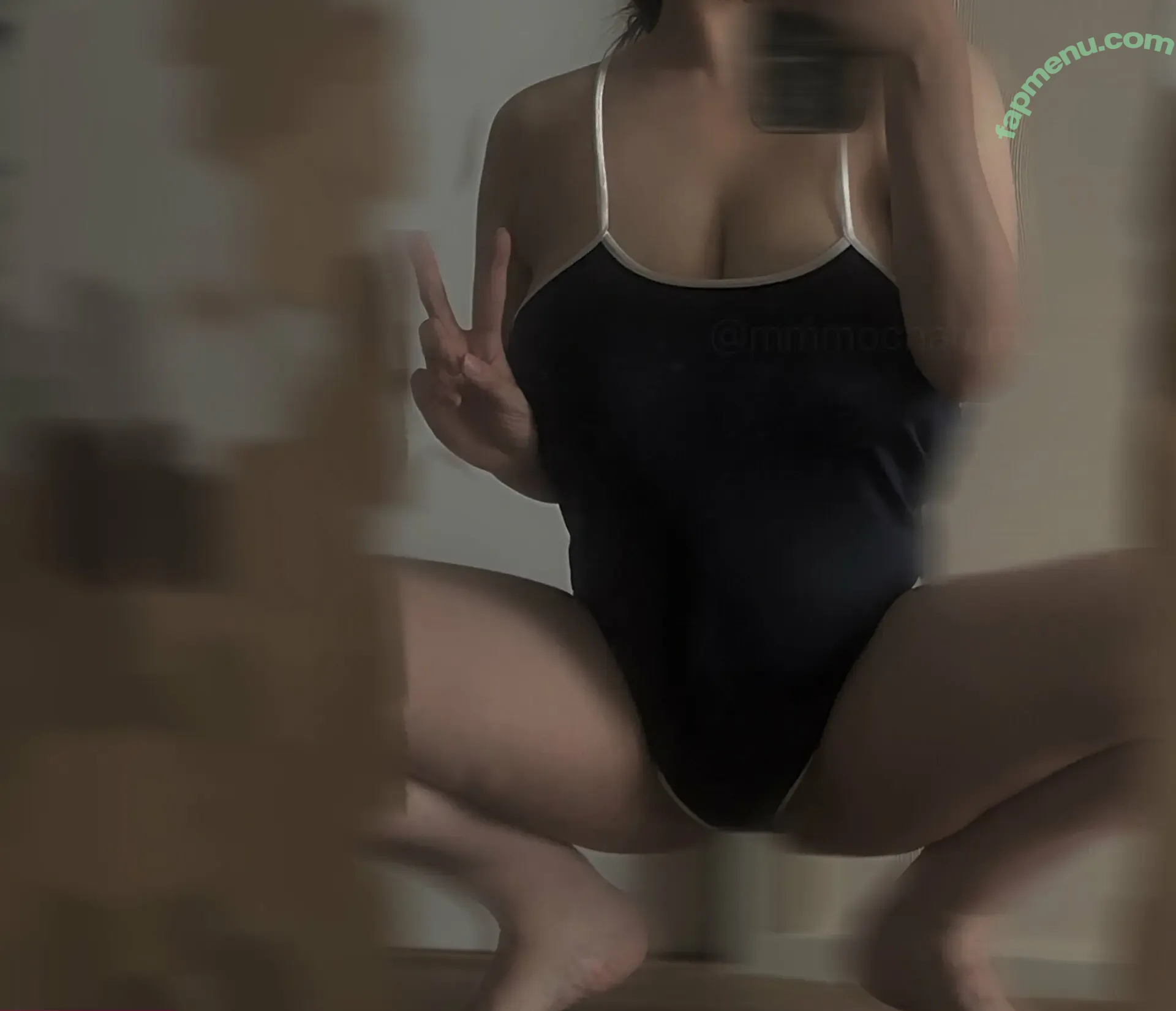 _UTxTU_mom_ nude photo #0022 (__thatcoolmom__)