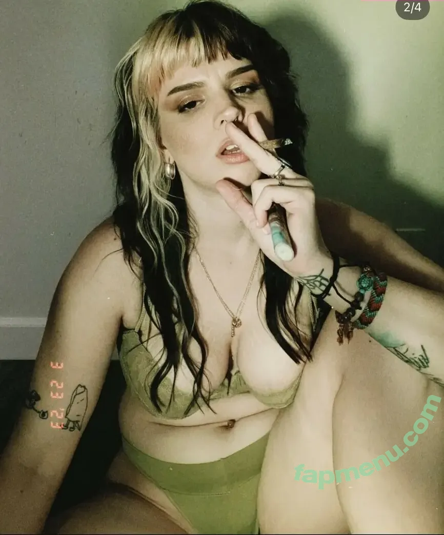 uuxxiiee nude photo #0001 (Josie✨)