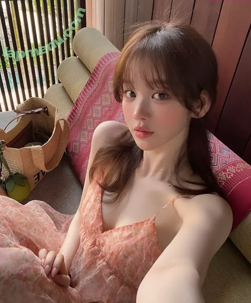 Uzaa nude photo #0105 (____uzaa)