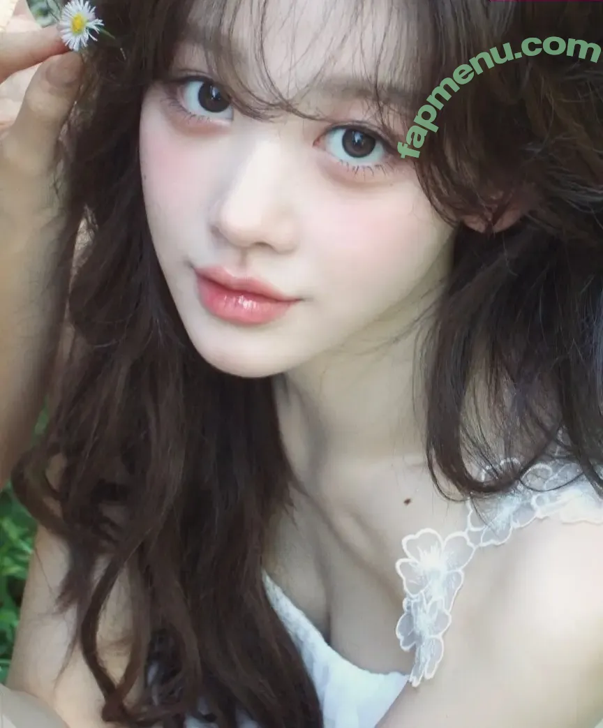 Uzaa nude photo #0155 (____uzaa)
