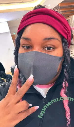 Uzuri Mia / uzurimia nude photo #0012