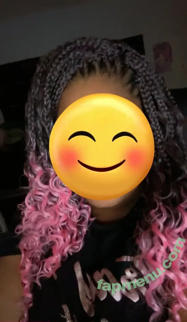 Uzuri Mia nude photo #0005 (uzurimia)