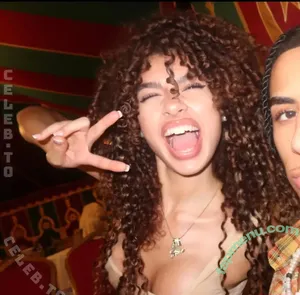 V7ena / u7ena nude photo #0047