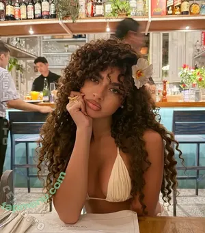 V7ena / u7ena nude photo #0085