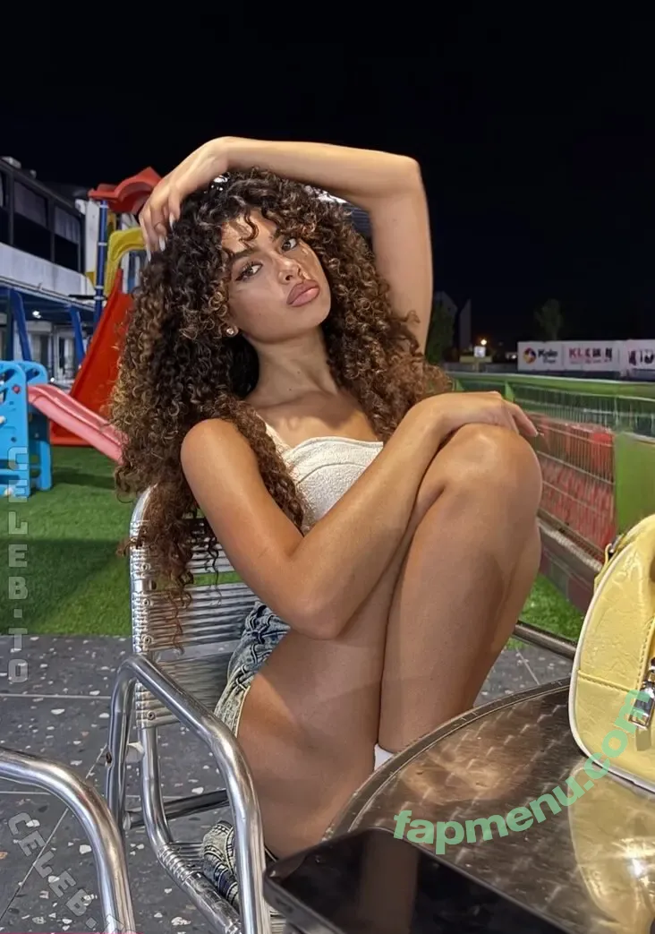 V7ena nude photo #0032 (u7ena)