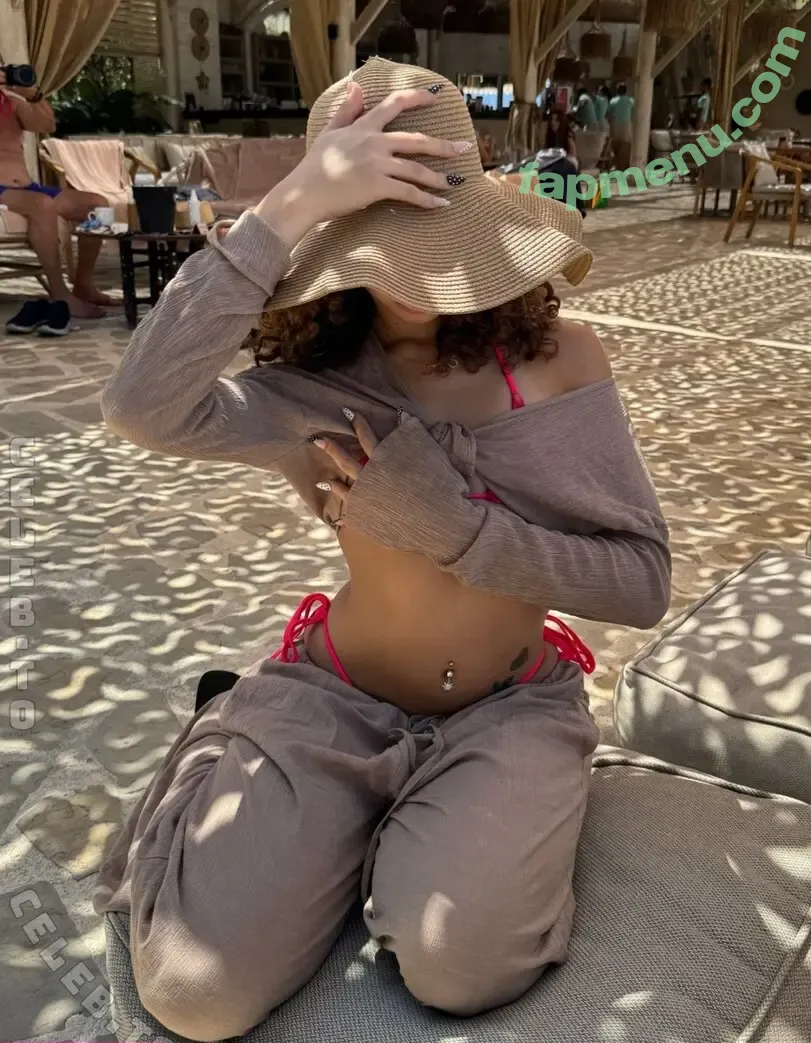 V7ena nude photo #0039 (u7ena)