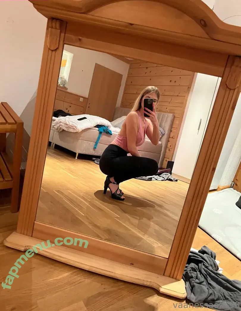Vaanessaaa_98 nude photo #0026 (Vaanessaaa_98)