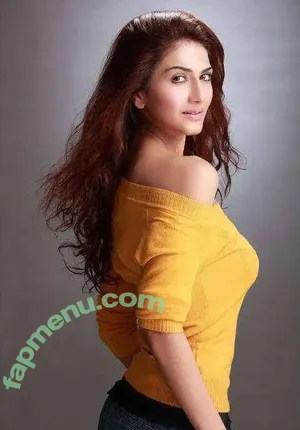 Vaani Kapoor / vaanikapoor nude photo #0011