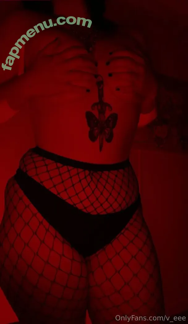 Vada Elizabeth nude photo #0012 (prettypsych0tic / v_eee)